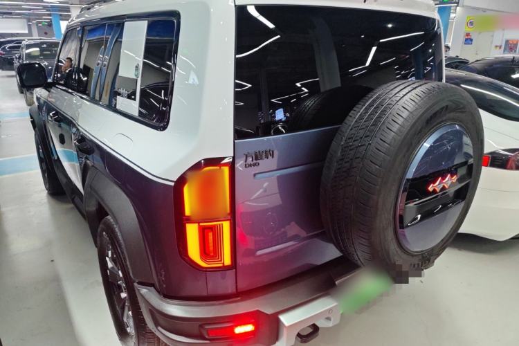 Used Formula Leopard 5 2023 Cloud Ride Flagship Edition Exterior 2