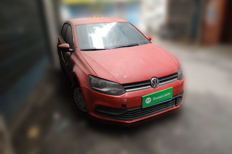 Used Volkswagen Polo 2016 1.4L Manual Fashion Model Front Right 45 Deg