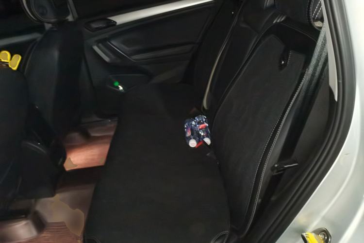 Used Volkswagen Tiguan L 2019 Revised 330TSI Automatic Two-Wheel Drive Smart & Luxury Edition China VI Standard