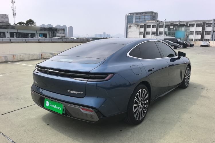 Used Geely Galaxy Galaxy 8 2025 130km EM-P Starship Edition