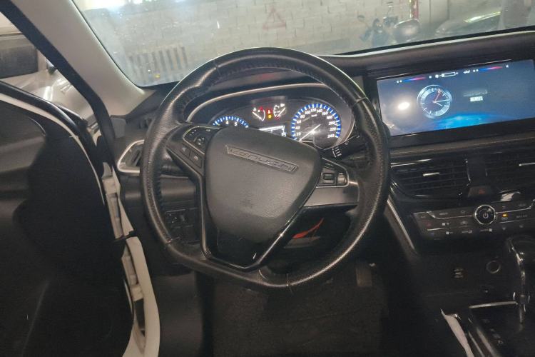 Used Venucia T90 2017 2.0L CVT Smart Edition