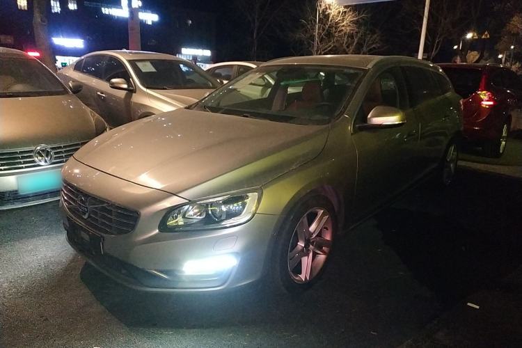 Used Volvo V60 2014 Restyled T5 Zhiya Edition