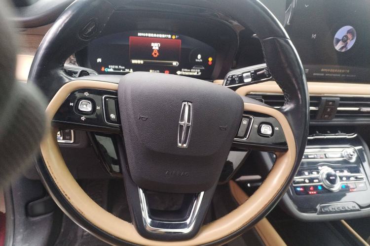 Used Lincoln Corsair 2022 2.0T Two-Wheel Drive Luxury Edition Steering Wheel