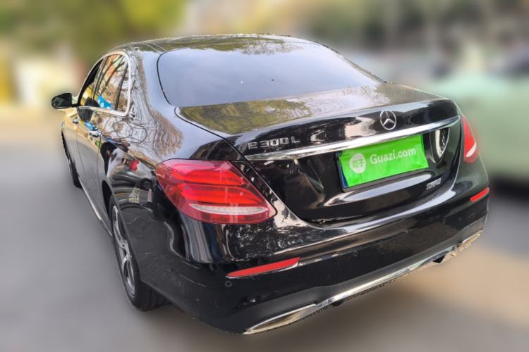 Used Mercedes-Benz E-Class 2019 E 300 L Sporty and Stylish Model
