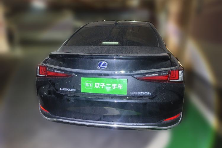 Used Lexus ES 2018 300h Premier Edition China V Standard
