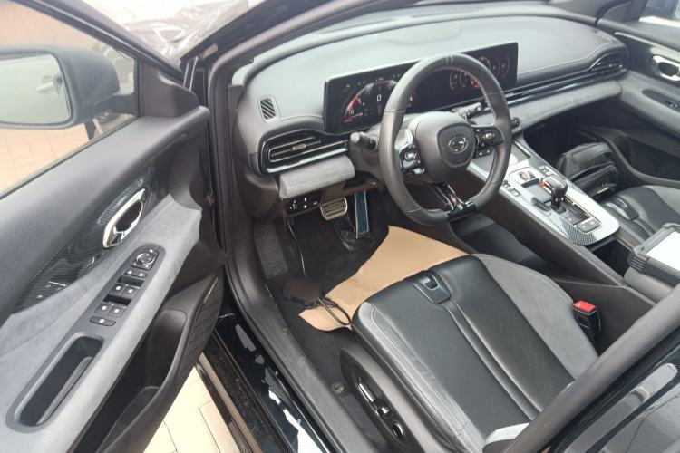 Used GAC Trumpchi EMPOW 2023 400T Automatic R MAX Driver Seat