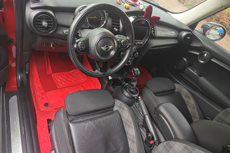 Used MINI 2016 1.5T COOPER Center Console