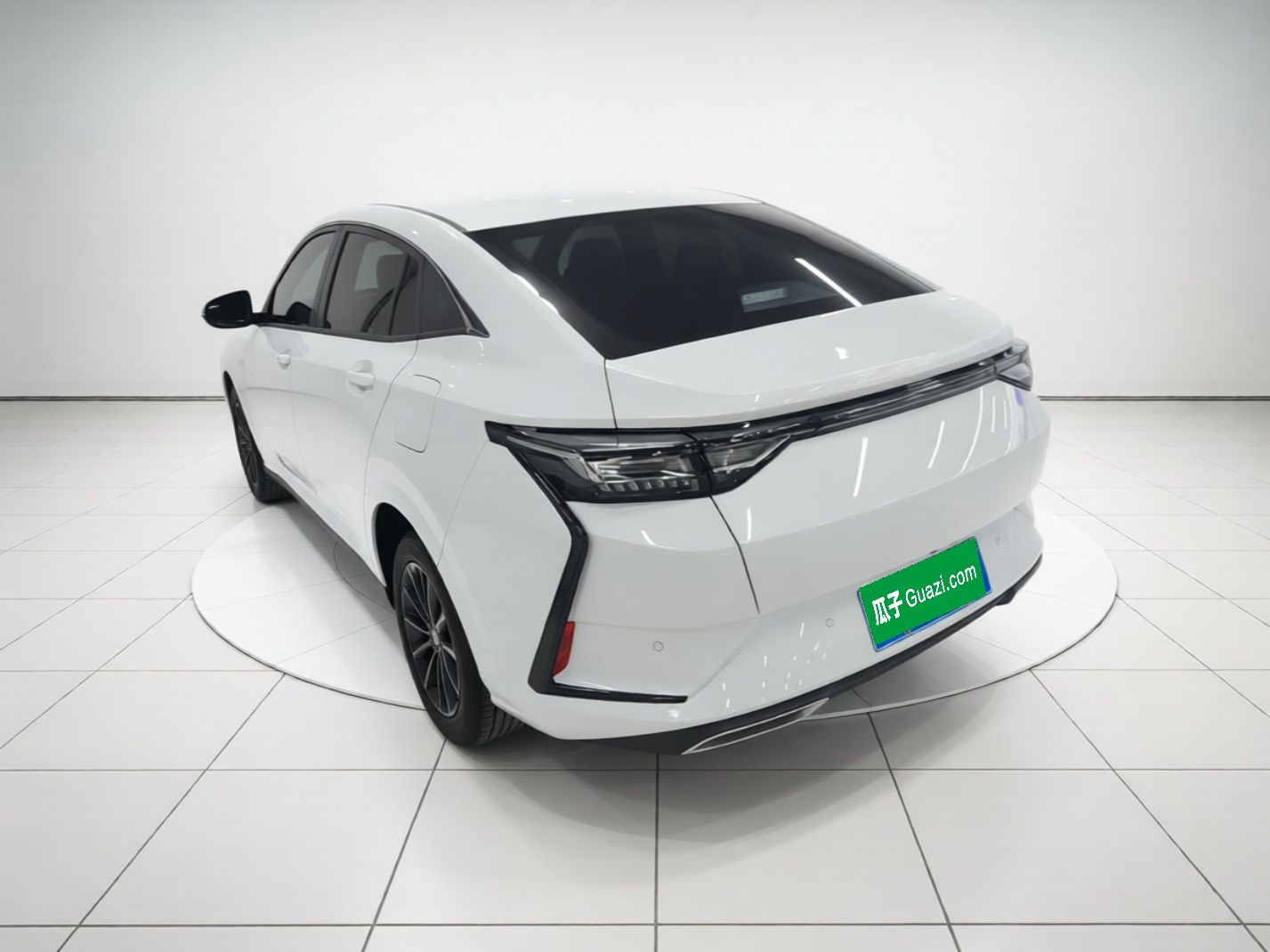 Dongfeng Aeolus Yixuan 2025 1.5L Automatic Luxury Version - Luxury — снимка 4
