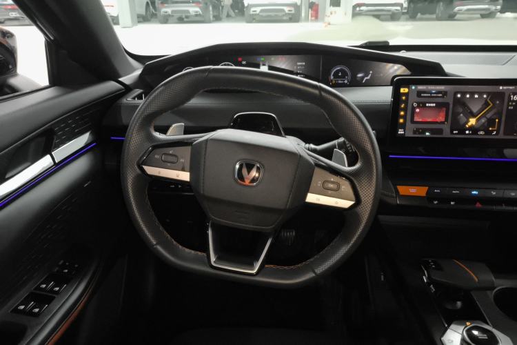 Used CHANGAN UNI-V 2022 1.5T Prestige Version