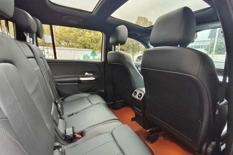 Used Mercedes-Benz GLB 2022 Refresh GLB 200 Dynamic Edition Interior 5