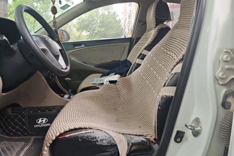 Used Hyundai Verna (older generation) 2014 1.4L Automatic Smart GLS Left Front Seat