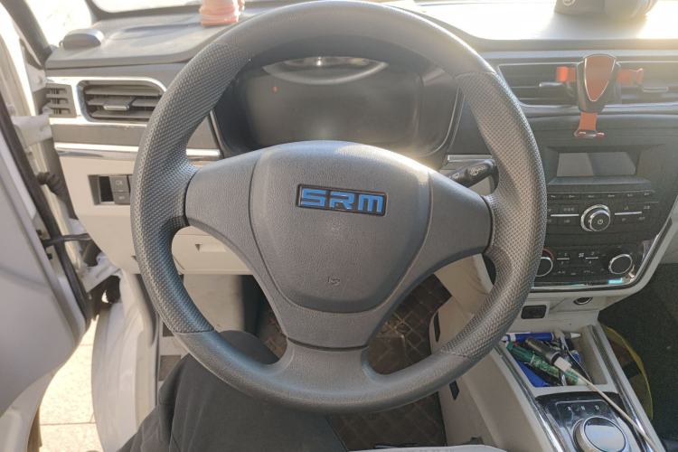 Used Sunlong DST 5 2021 All-Electric Van with 41.86 kWh Steering Wheel