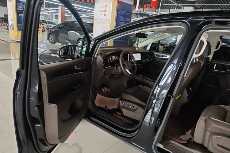 Used Volkswagen Viloran 2023 380TSI Prestige Edition Driver Seat