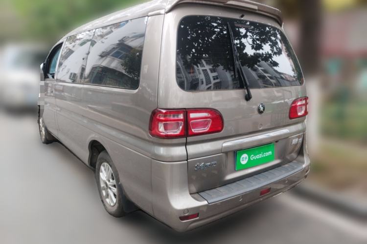 Used FORTHING Lingzhi 2022 Striving Version M5L 1.6L Luxury 7-Seater
