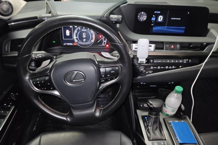 Used Lexus ES 2018 200 Excellence Edition China V Standard
