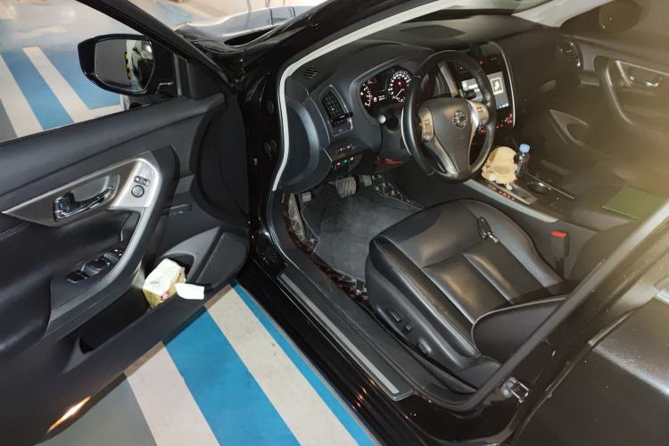 Used Nissan Teana 2014 Duke 2.5L XV Glory Edition Driver Seat