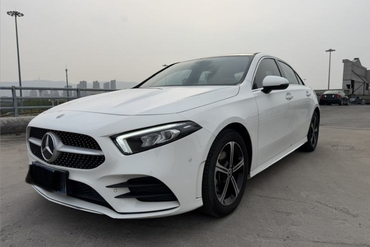 Used Mercedes-Benz A-Class 2022 Revised Version A 200 L Sport Sedan Fashionable Style