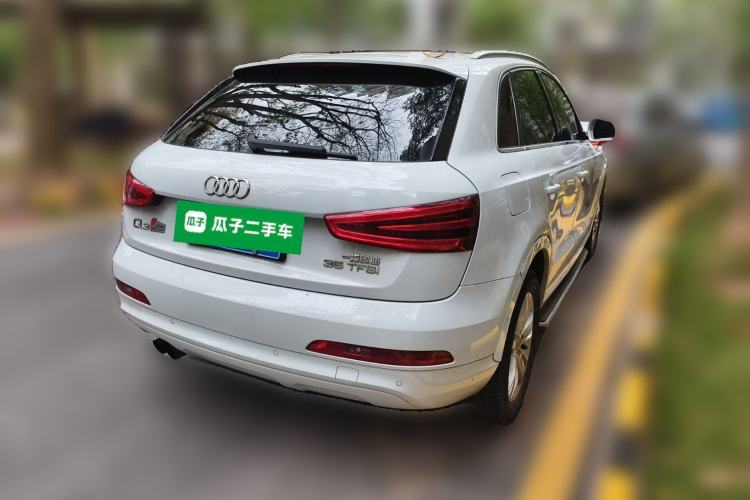 Used Audi Q3 2015 35 TFSI Comfort Model Rear Right 45 Deg