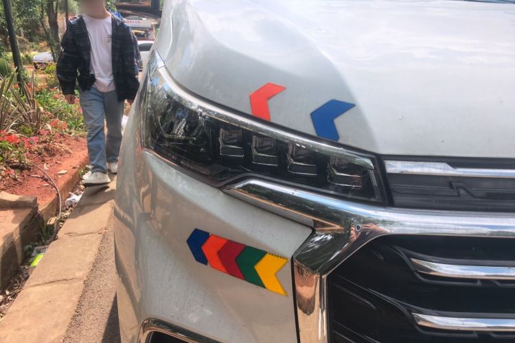 Used SAIC MAXUS G20 2020 2.0T Gasoline Automatic Luxury Edition Right Front Headlight