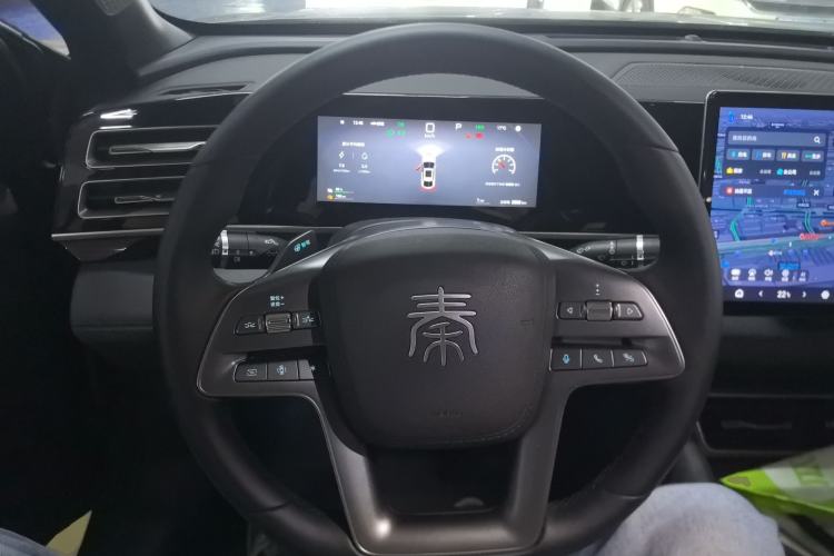 Used BYD Qin L 2025 DM-i Smart Drive 120KM Leading Model