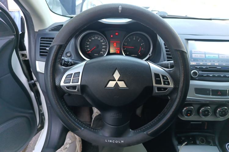 Used Mitsubishi Lancer EX 2015 1.8L Manual ZhiShang Edition China IV Steering Wheel