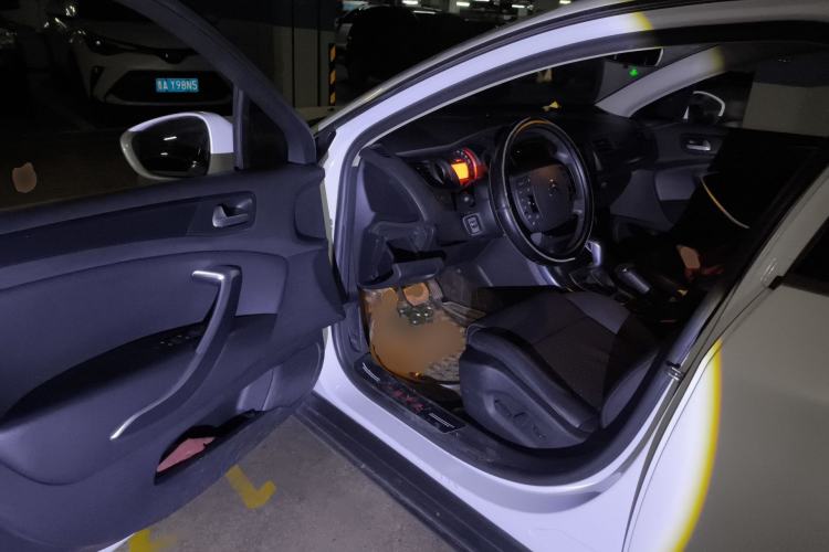 Used Citroen C5 2014 1.6T Automatic Luxury Model Driver Seat