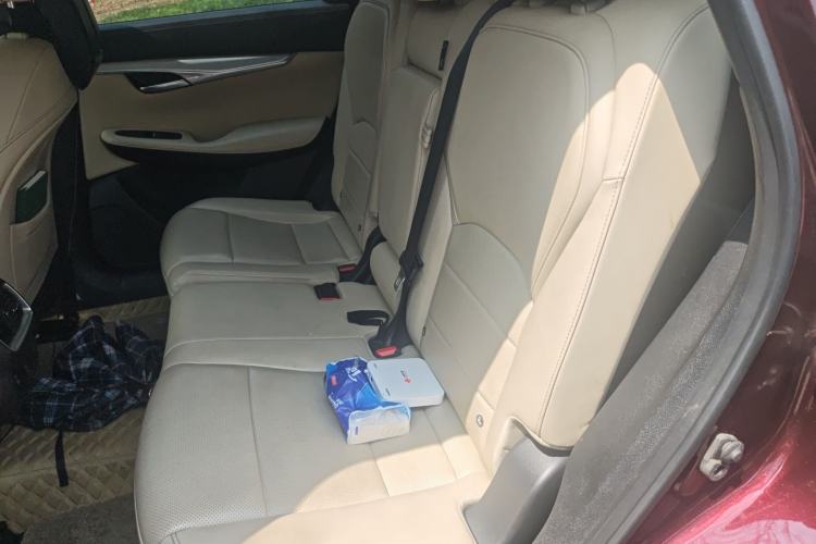 Used Infiniti QX50 2018 2.0T Two-Wheel Drive Fashion Edition Left Rear Seat