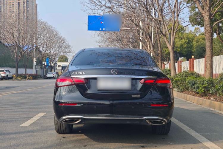 Used Mercedes-Benz E-Class 2022 Second Facelift E 300 L Fashion Edition