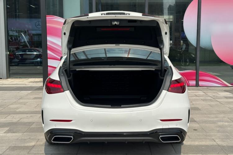 Used Mercedes-Benz C-Class 2022 Revised C 260 L Starry Night Sport Edition Interior 10