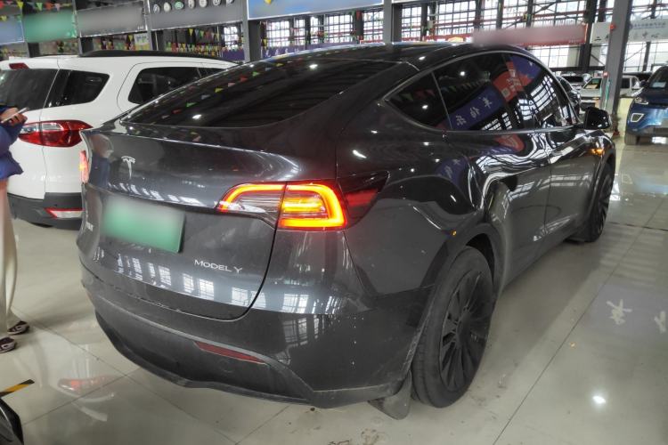 Used Tesla Model Y 2024 Rear-Wheel-Drive Version
