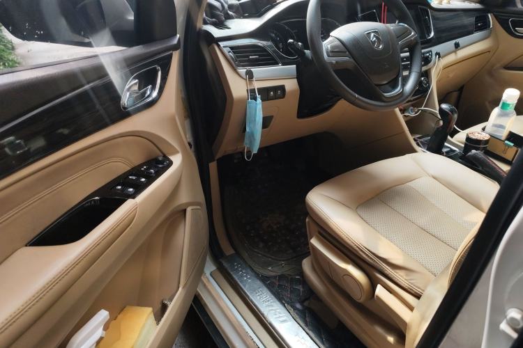 Used Baojun 730 2016 1.5L Manual Comfort Version 7 Seats China V Emission Standard
