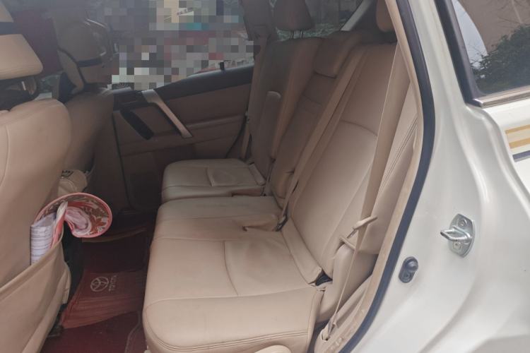 Used Toyota Prado 2017 2.7L Automatic 2700 Gasoline 4x4 7-Seater – Middle East Version
