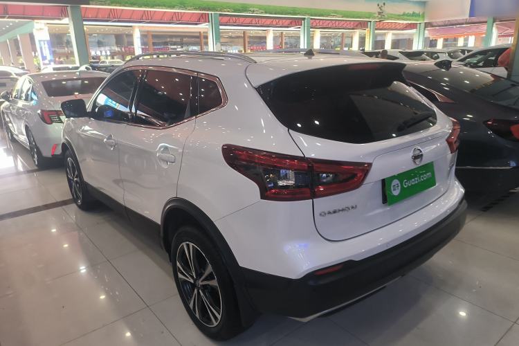 Used Nissan Qashqai 2022 2.0L CVT XV Premier Luxury Edition Exterior 2