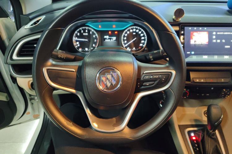 Used Buick GT 2018 15T Dual-Clutch Advanced Model China V Standard Steering Wheel