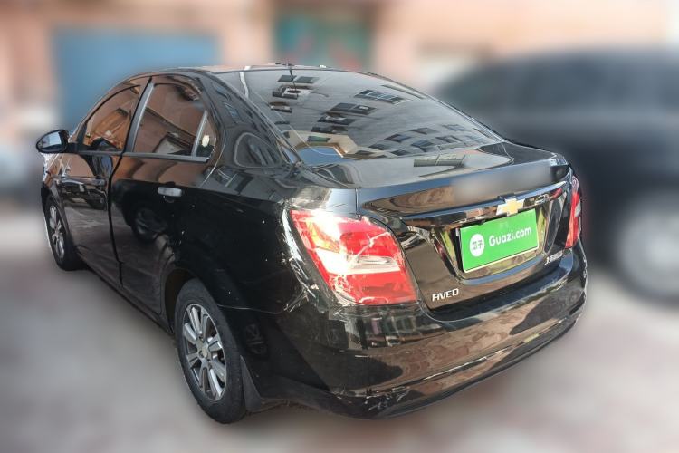 Used Chevrolet Aveo Sonic 2014 Sedan 1.4 SL MT Comfort Edition
