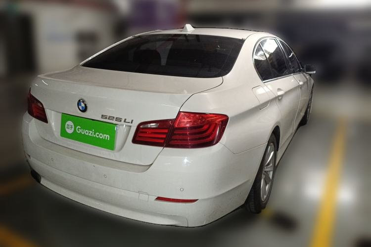 Used BMW 5 Series 2013 520Li Elegant Edition Rear Right 45 Deg