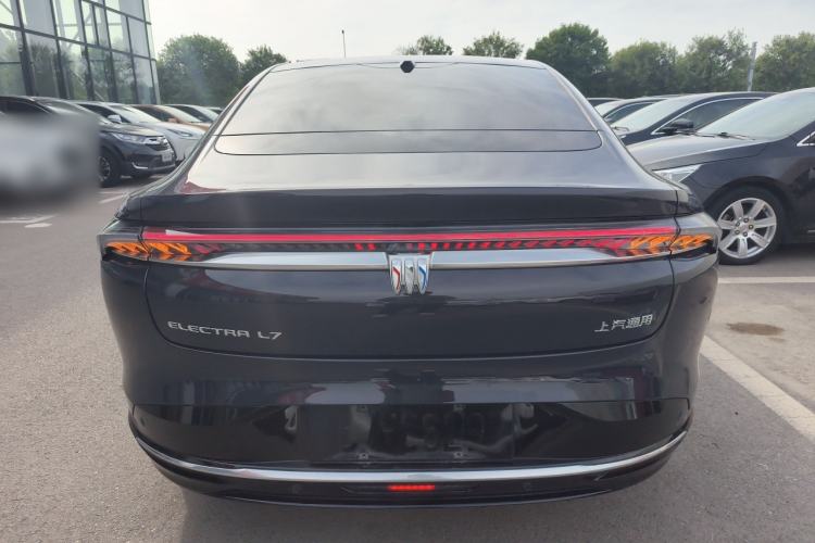 Used Buick L7 2025 Model Aivia