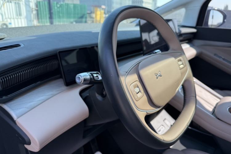 Used XPeng X9 2024 702 Ultra-Long Range Max
