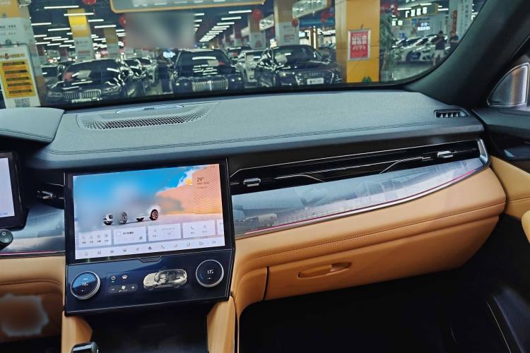 Used Lynk & Co 09 EM-P 2023 2.0TD EM-P Long-Range Version PM 7-Seater