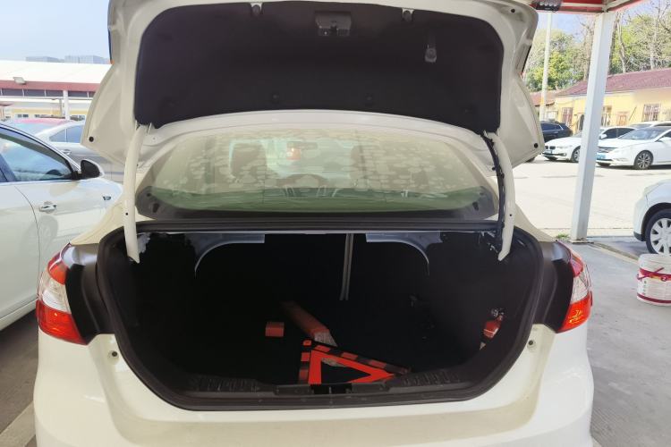 Used Ford Focus 2012 Sedan 1.6L Manual Comfort Model