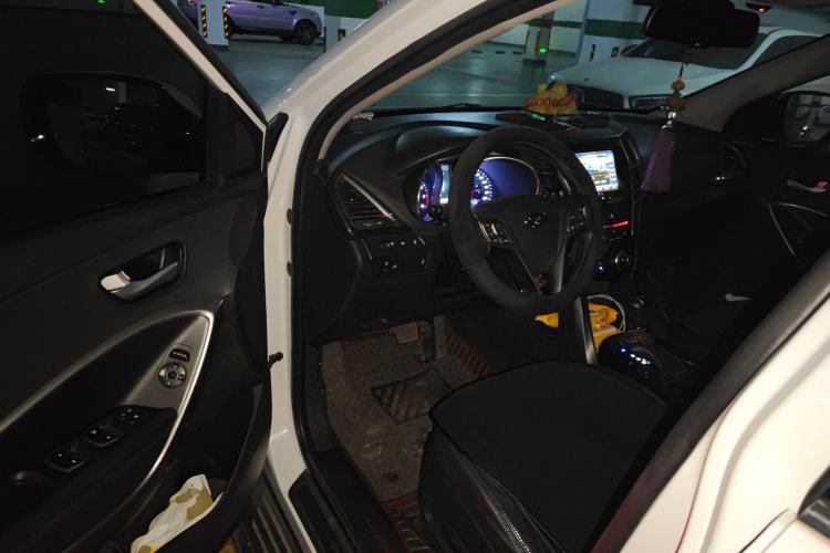 Used Hyundai Santa Fe 2013 2.0T Automatic All-Wheel Drive Fashion Edition
