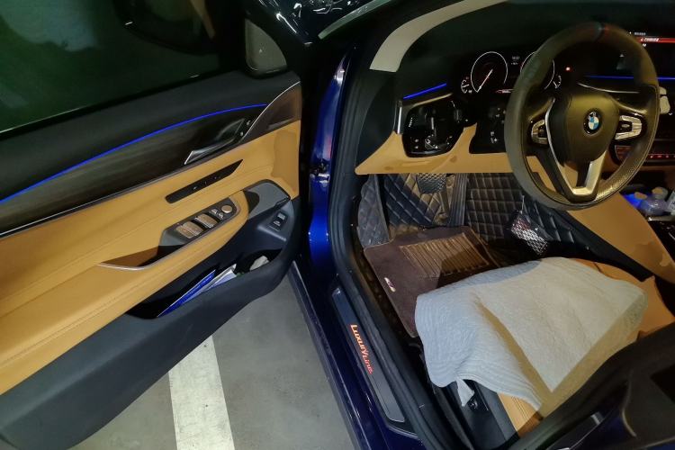 Used BMW 6 Series GT 2019 630i Luxury Design Package Driver Seat