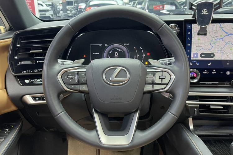 Used Lexus RX 2023 350h Two-Wheel Drive Comfort Edition Interior 8