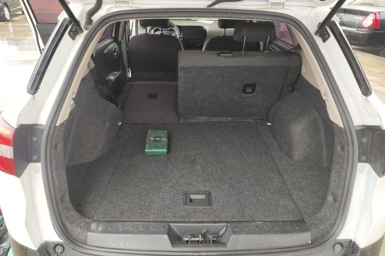 Used Dongfeng Aeolus AX3 2016 1.5L Automatic Shangkue Model Trunk