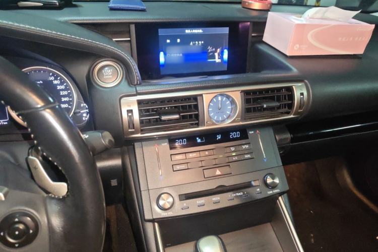 Used Lexus IS 2015 200T Leading Edition
