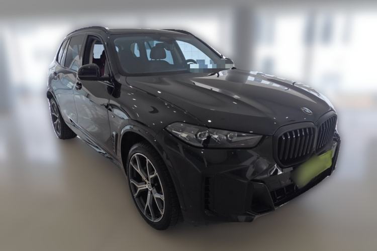 Used BMW X5 2023 xDrive 30Li Luxury M Sport Night Edition Package Front Right 45 Deg