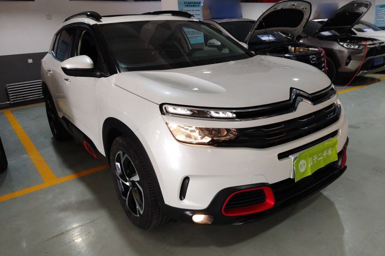 Used Citroen C5 AIRCROSS 2019 350THP Enjoyment Model China V Standard Front Right 45 Deg