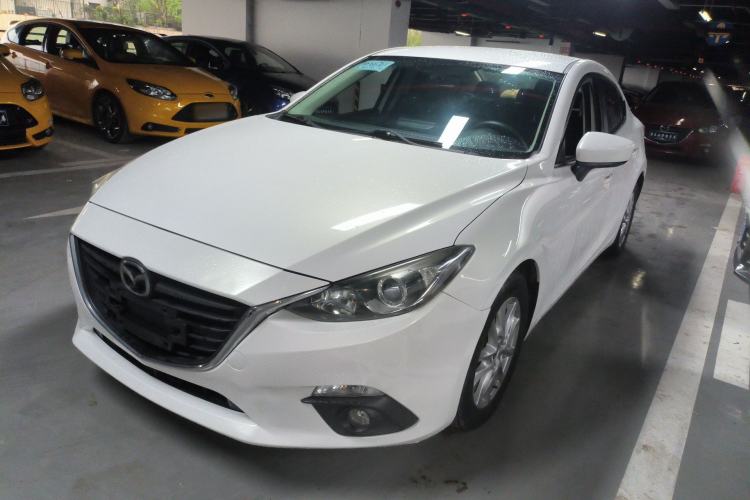 Used Mazda 3 Axela 2016 Sedan 1.5L Automatic Comfort Model