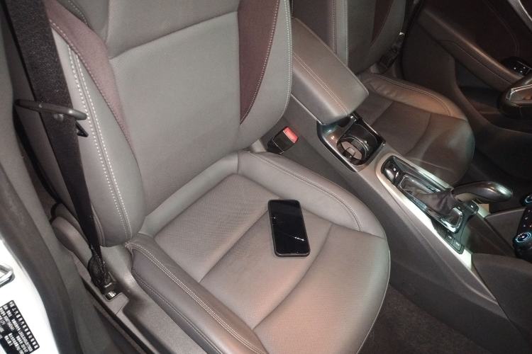 Used Chevrolet Malibu 2018 530T Automatic Fashion Edition Right Front Seat