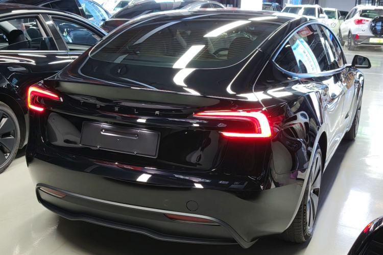 Used Tesla Model 3 2023 Rear-Wheel-Drive Version